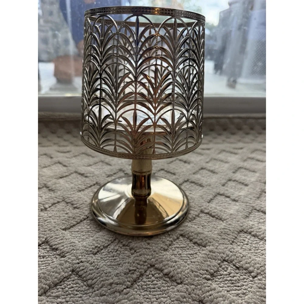 Bath & Body Works LAMP SHADE CANDLE HOLDER 3 WICKS NEW SPRING